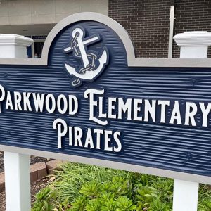 Parkwood Elementary Unveils Newly Donated School Sign