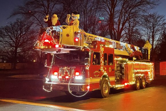 Annual ‘Santa Parade’ Spreads Christmas Cheer through the Town of Clarksville