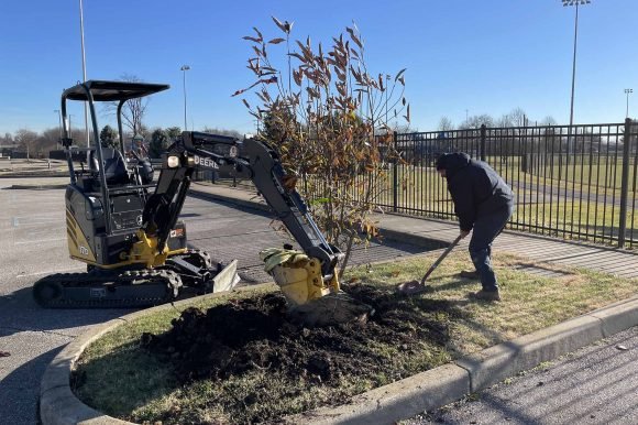 Clarksville Awarded $10,000 Grant by Duke Energy Foundation in Support of Tree Canopy Expansion