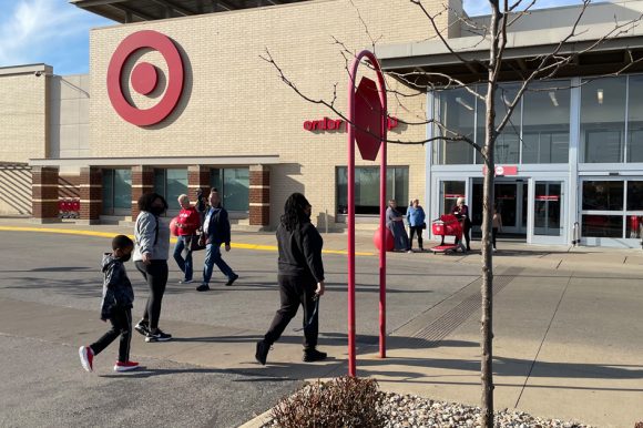 2 SHOPPERS BEWARE: Clarksville Police Issue Warnings Ahead of Holiday Season