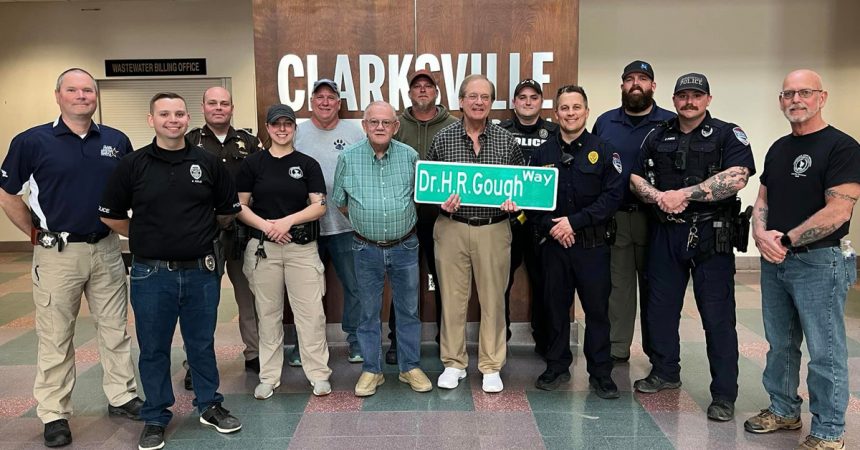 Local Veterinarian Honored for His Service to Clarksville Police K9s