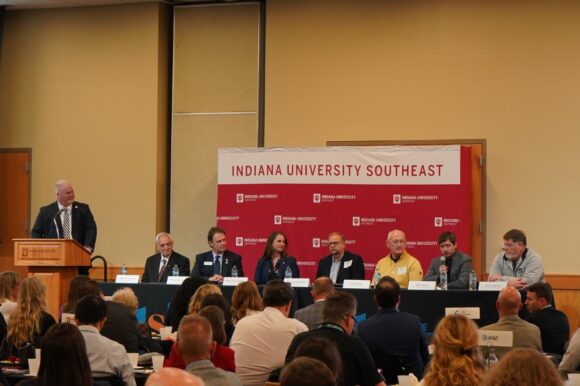 Clarksville Town Manager Participates in Regional Leadership Luncheon